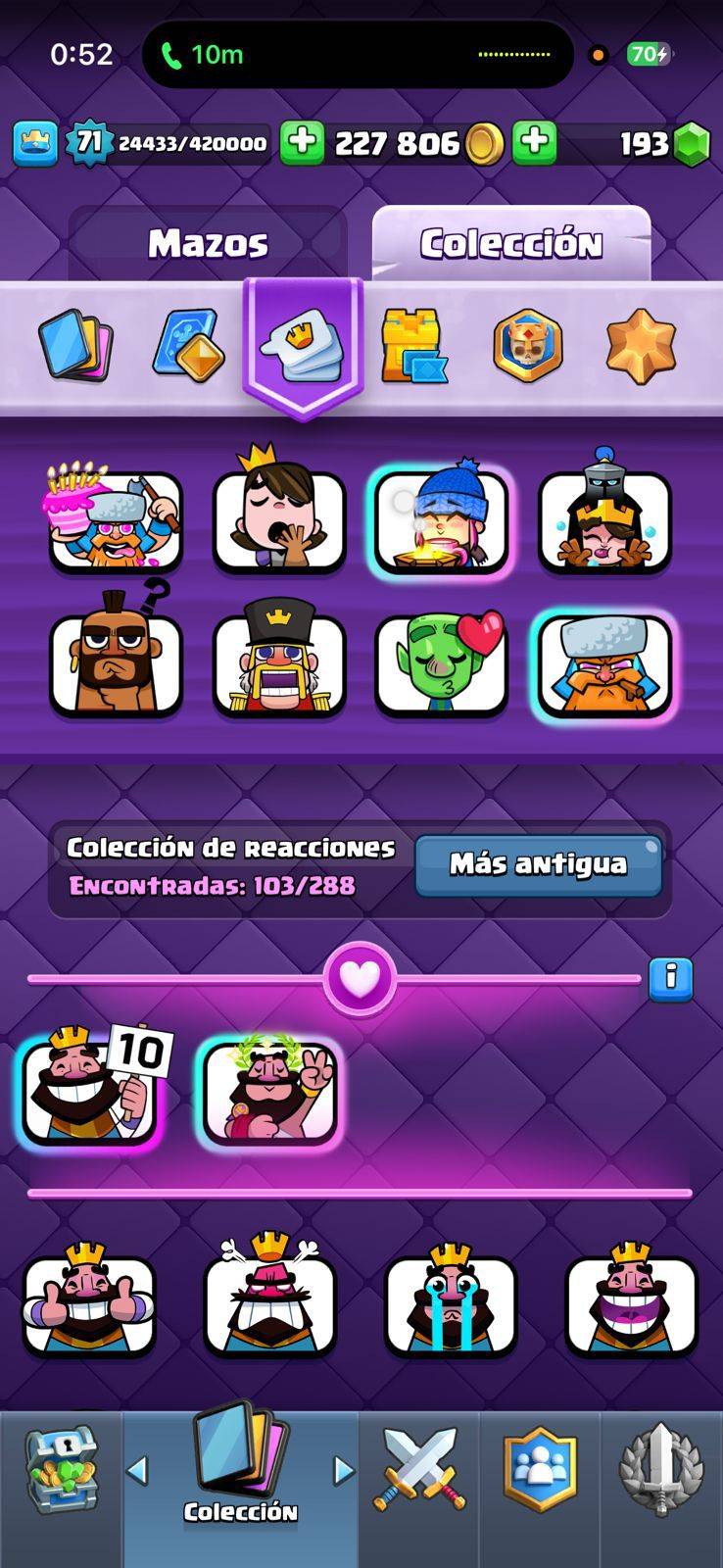 367 CLASH! MEGA GRIAL! 10,000 COPAS! LIGA COMPETITIVA 3! 71 CARTAS AL 15! 21 CARTAS AL 14! 1 HÉROE! 27 CARTAS EVOLUTIVAS! 103 EMOTES MUY BUSCADOS Y EXCLUSIVOS! 8 TORRES! INSIGNIA OG DE 9 AÑOS! (2899mx) @everyone