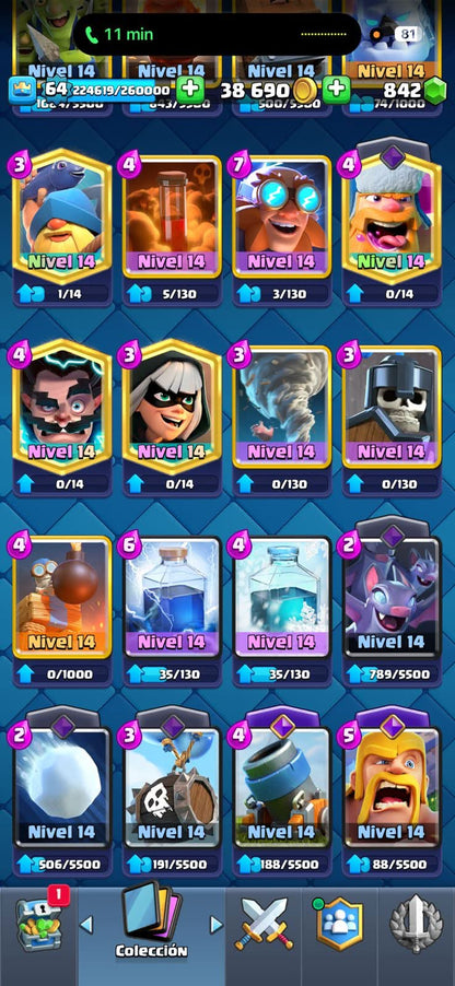 534 CLASH! MINI GRIAL! 10,502 COPAS! 4 CARTAS AL 16 MAX! 13 CARTAS AL 15! 51 CARTAS AL 14! 1 HÉROE! 15 CARTAS EVOLUTIVAS! 142 EMOTES MUY EXCLUSIVOS Y PEDIDOS! 15 TORRES! INSIGNIA OG DE 9 AÑOS! (1499mx @everyone